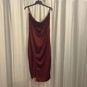 Pretty Little Thing, Maroon Evening Slip Dress, Size 10.